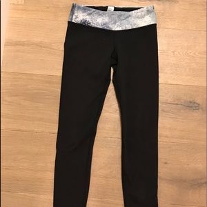 black ivivva leggings